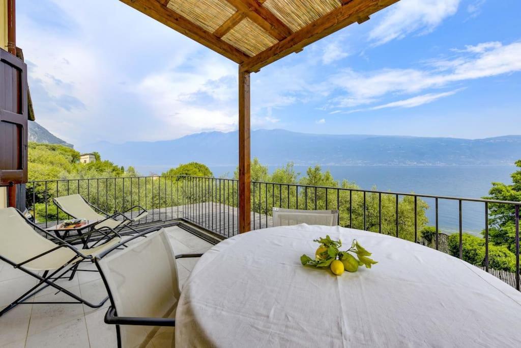 Oleandro Apartment Directly On The Lake Gargnano Bagian luar foto