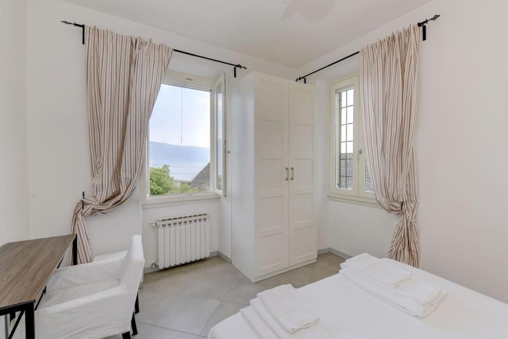 Oleandro Apartment Directly On The Lake Gargnano Bagian luar foto