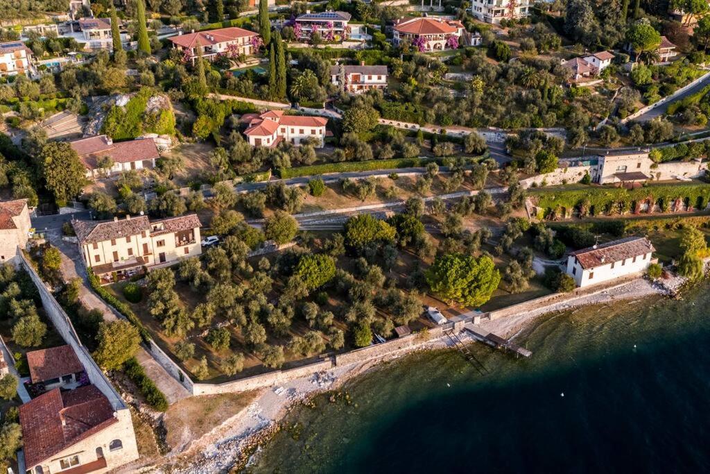 Oleandro Apartment Directly On The Lake Gargnano Bagian luar foto